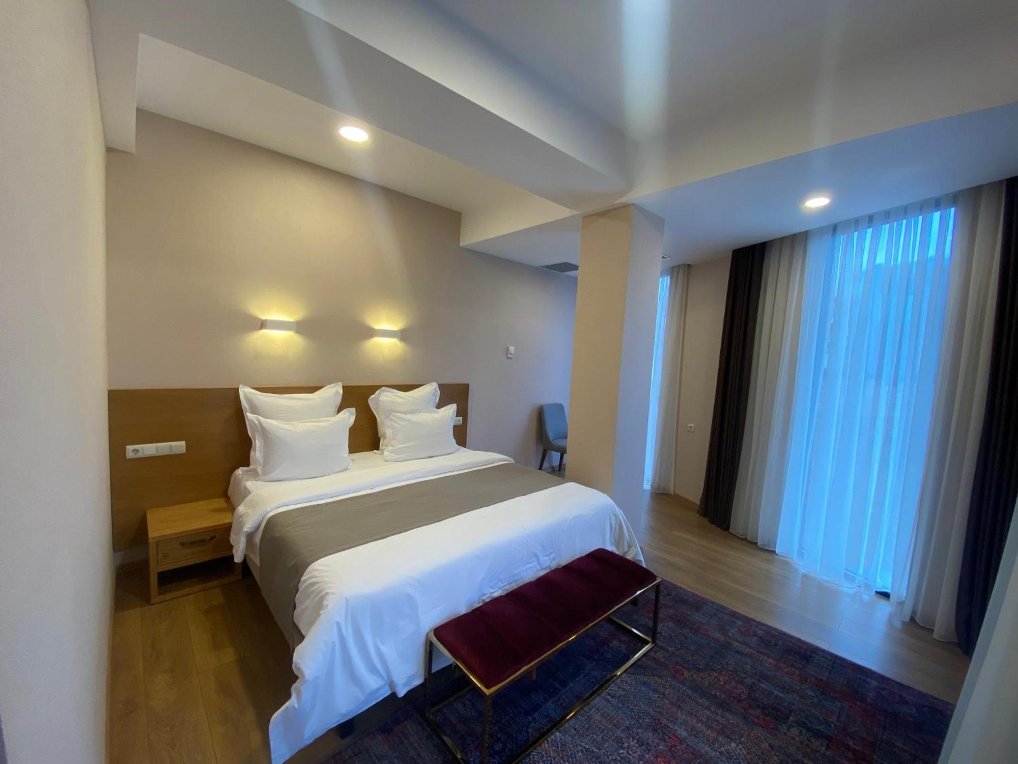 Mukhrantubani Boutique Hotel Tiflis Oda fotoğraf